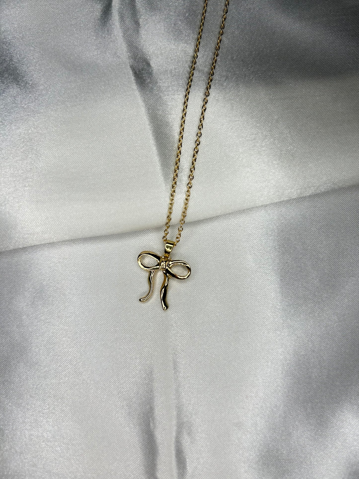 Golden Grace Bow Necklace